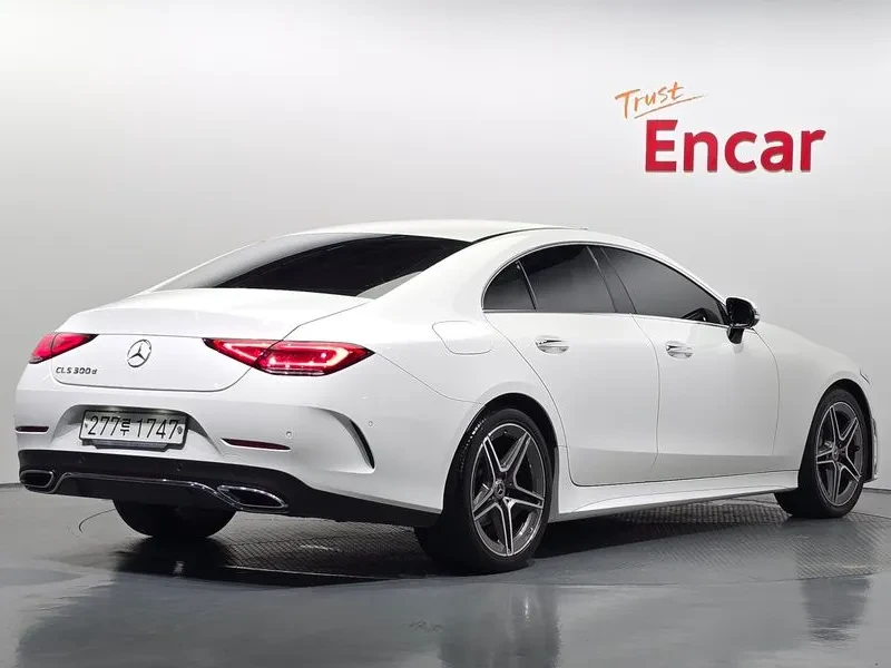 Mercedes-Benz CLS 300 D Amg Line, снимка 2 - Автомобили и джипове - 55951863