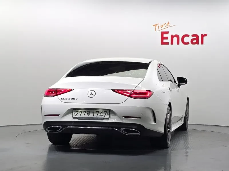 Mercedes-Benz CLS 300 D Amg Line, снимка 4 - Автомобили и джипове - 55951863
