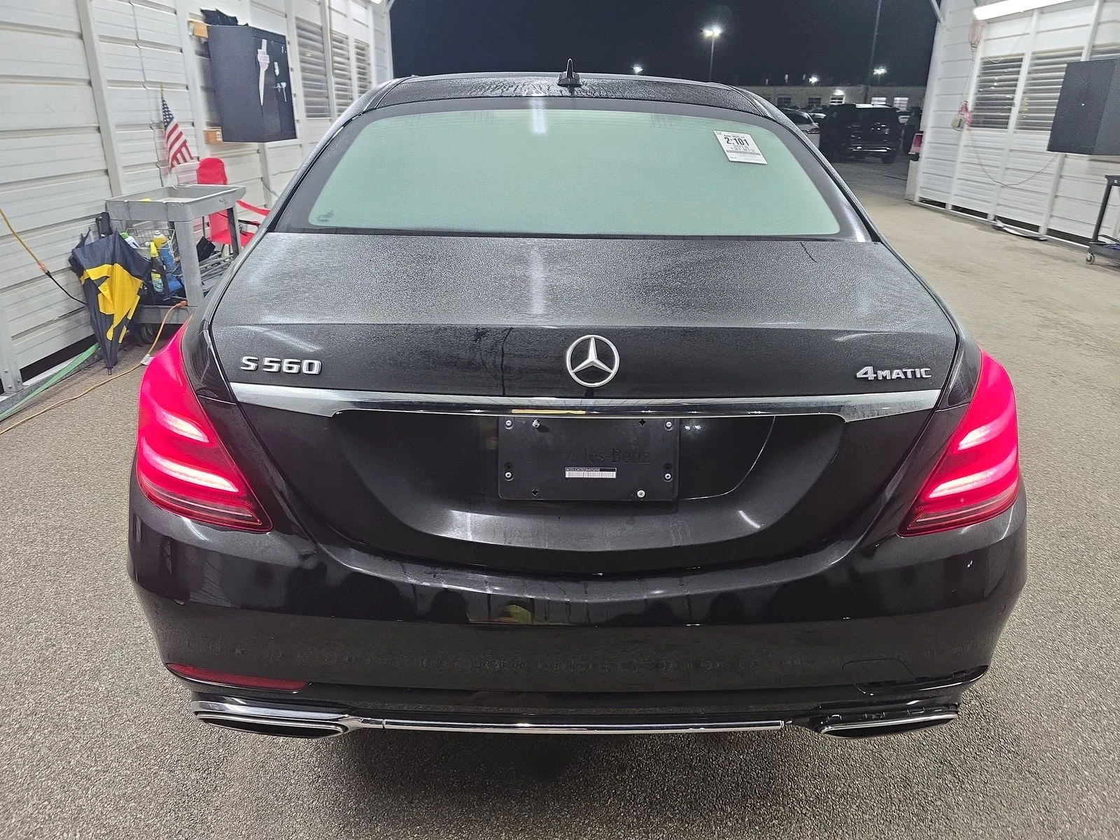 Mercedes-Benz 560  - изображение 5