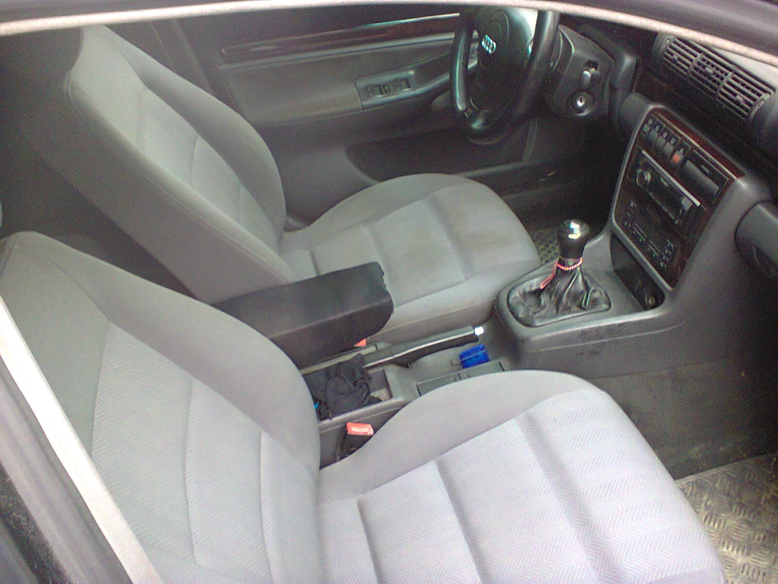 Audi A4 1.9 TD - KLIMATRONIK - изображение 10
