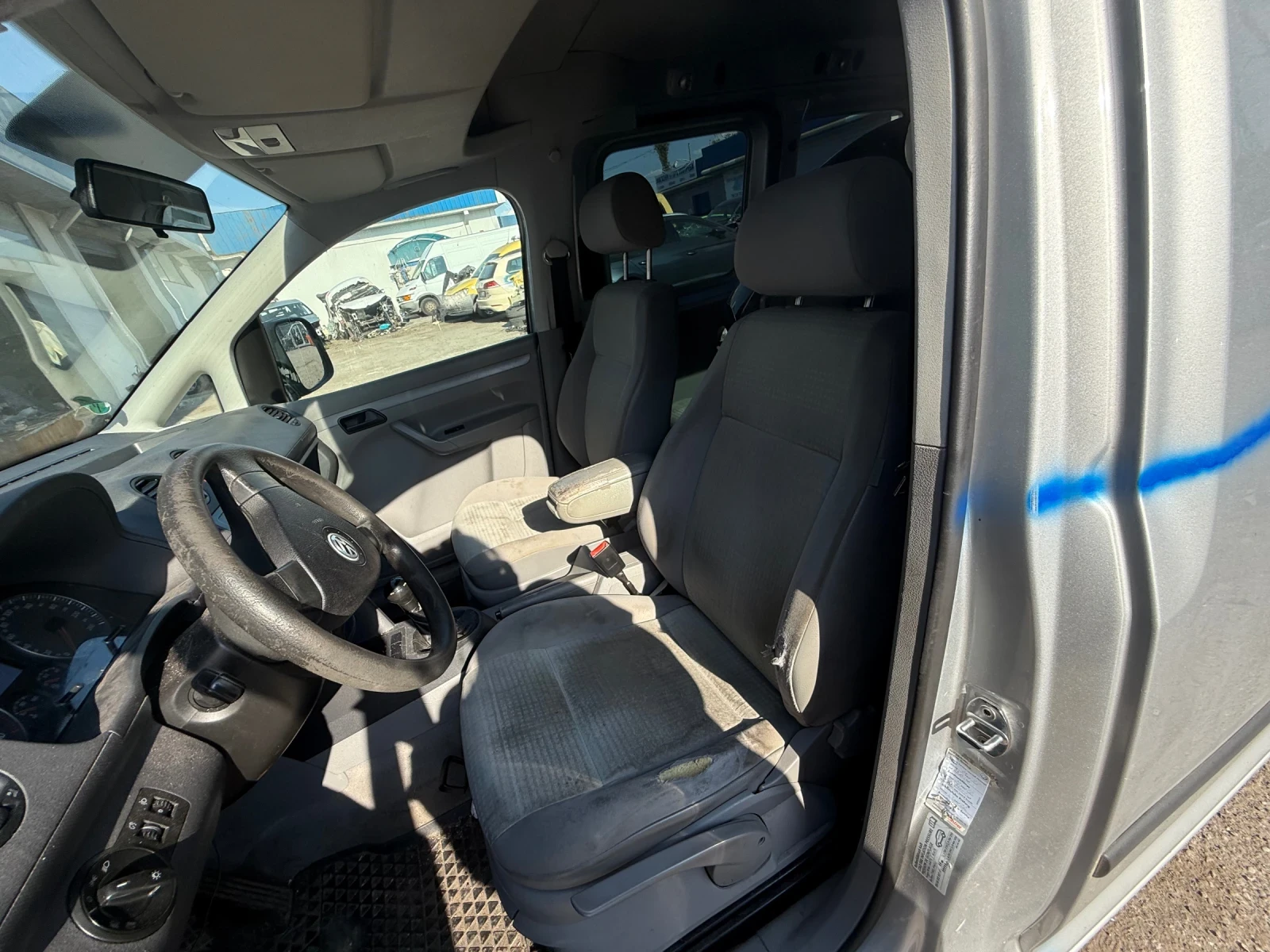 VW Caddy  - изображение 7