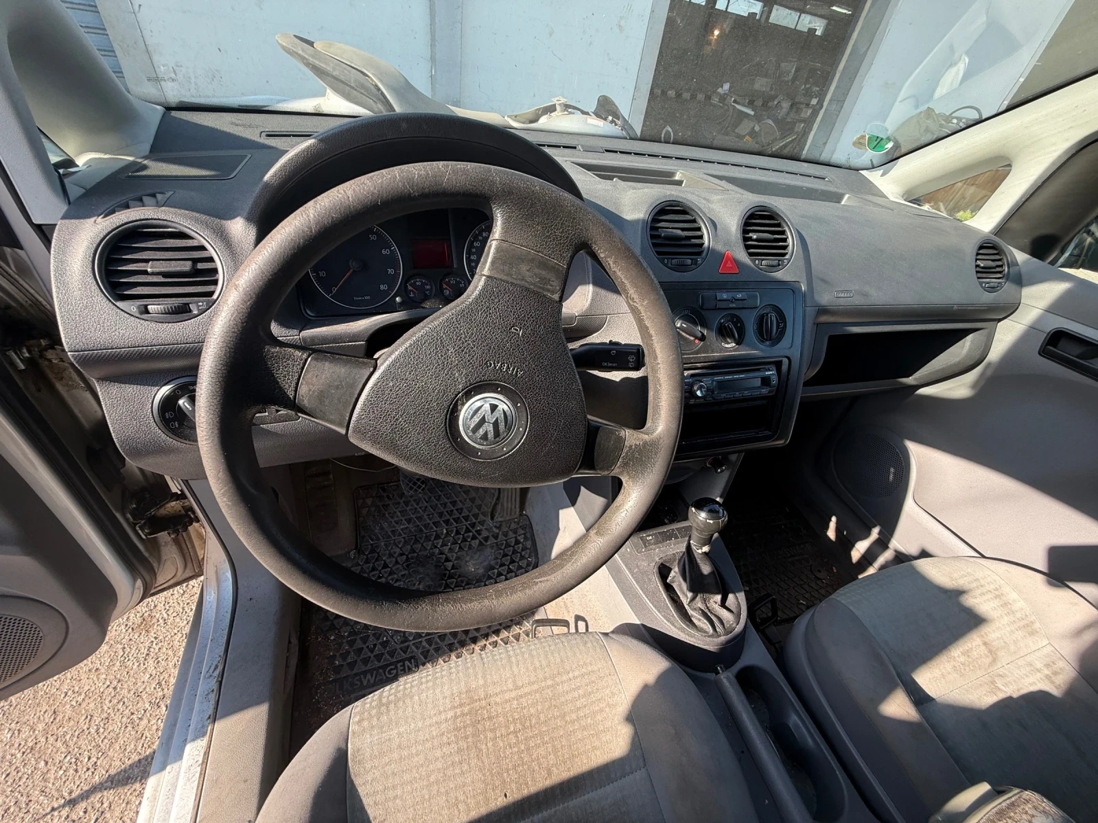 VW Caddy  - изображение 8