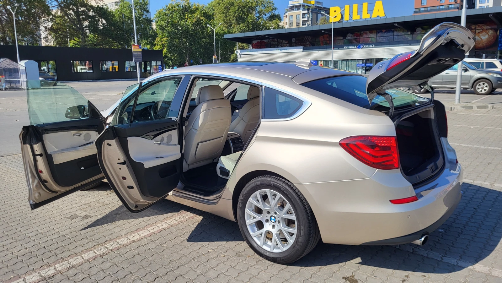 BMW 5 Gran Turismo  - изображение 8