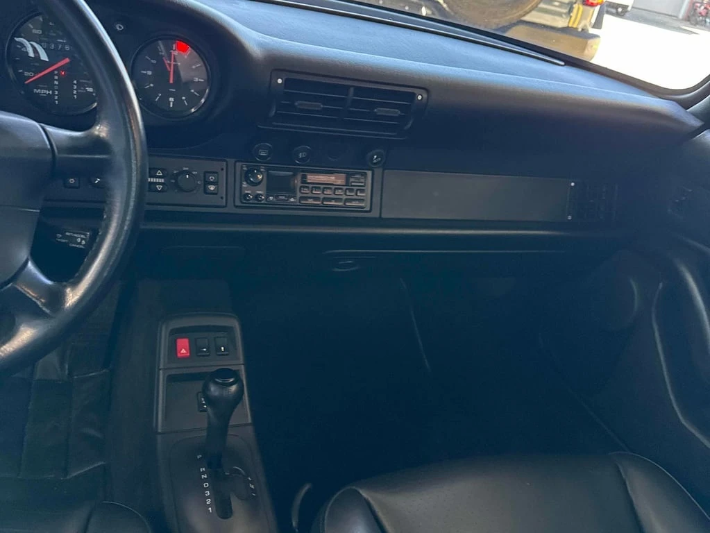 Porsche 911 * 2dr Coupe Carrera * CARFAX * БЕЗ ПЪРВОНАЧАЛНА ВН - изображение 9