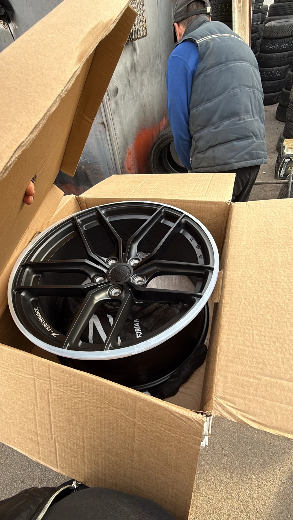 BMW 525, снимка 10 - Автомобили и джипове - 54323539