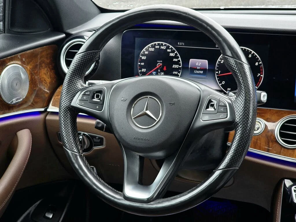 Mercedes-Benz E 300 AMG* DIGITAL* CAM* BURMESTER* ПАНОРАМА, снимка 13 - Автомобили и джипове - 54509580