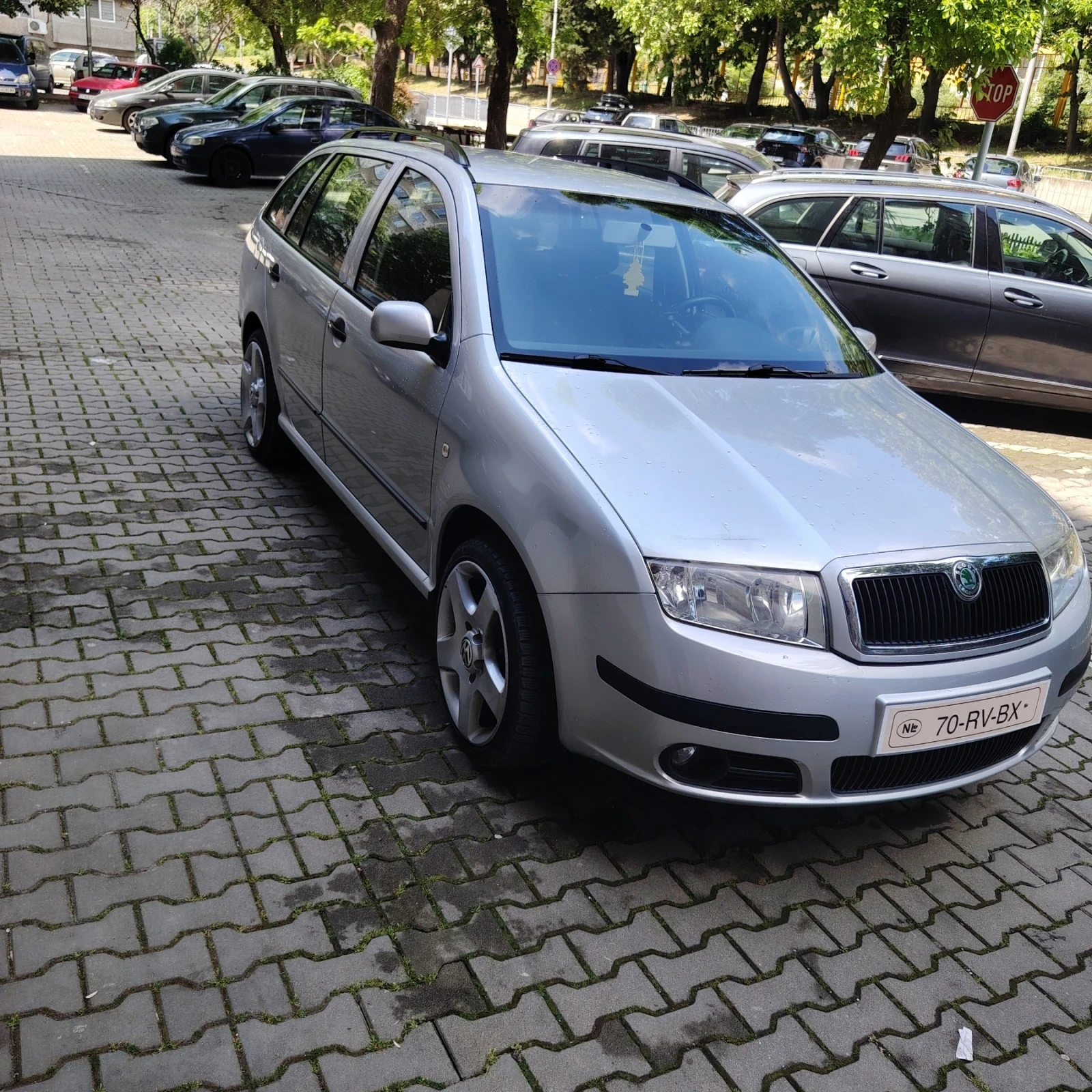 Skoda Fabia 2.0 I , снимка 2 - Автомобили и джипове - 54513887