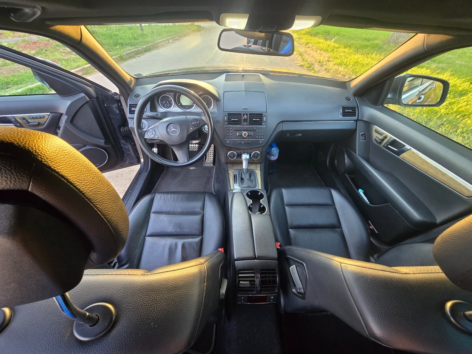 Mercedes-Benz C 350, снимка 10 - Автомобили и джипове - 54731686