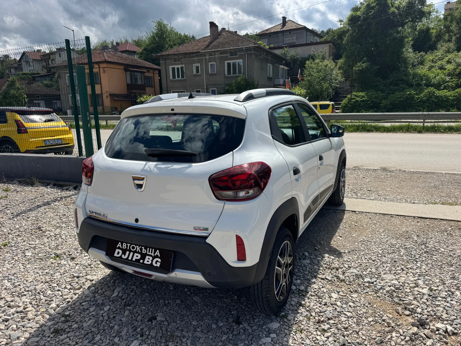 Dacia Spring, снимка 14 - Автомобили и джипове - 54755402