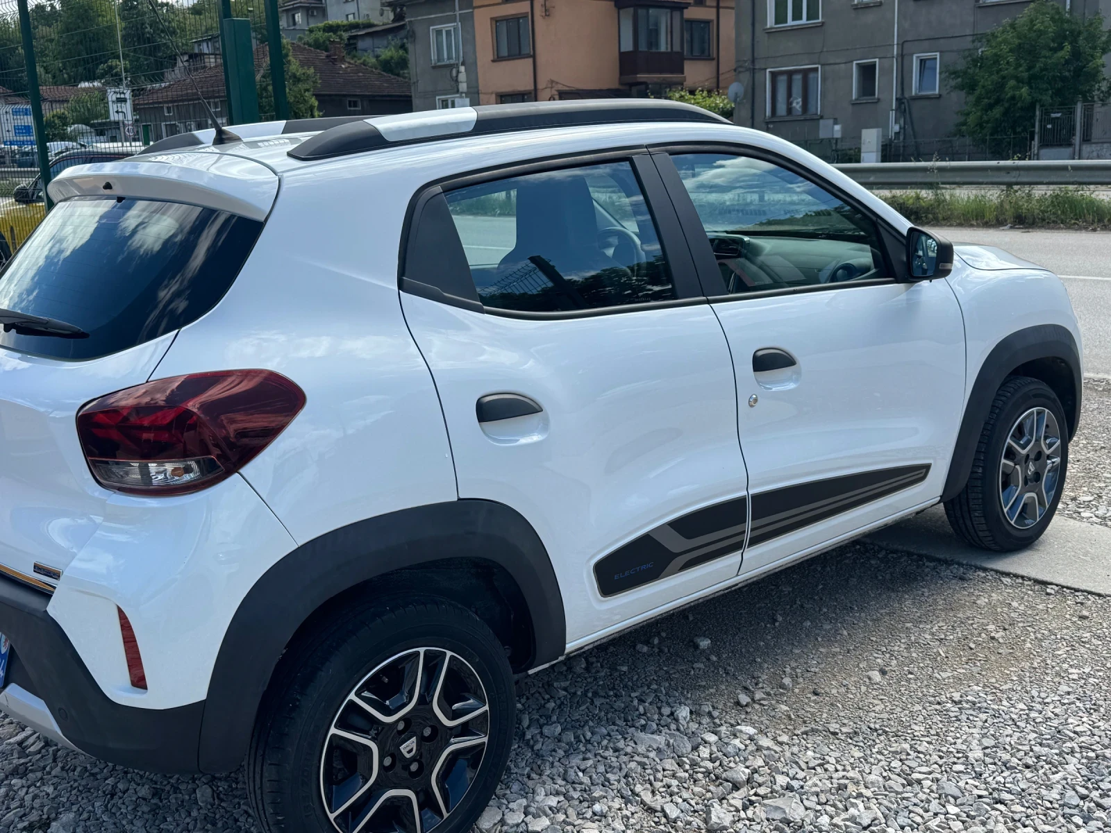 Dacia Spring, снимка 5 - Автомобили и джипове - 54755402