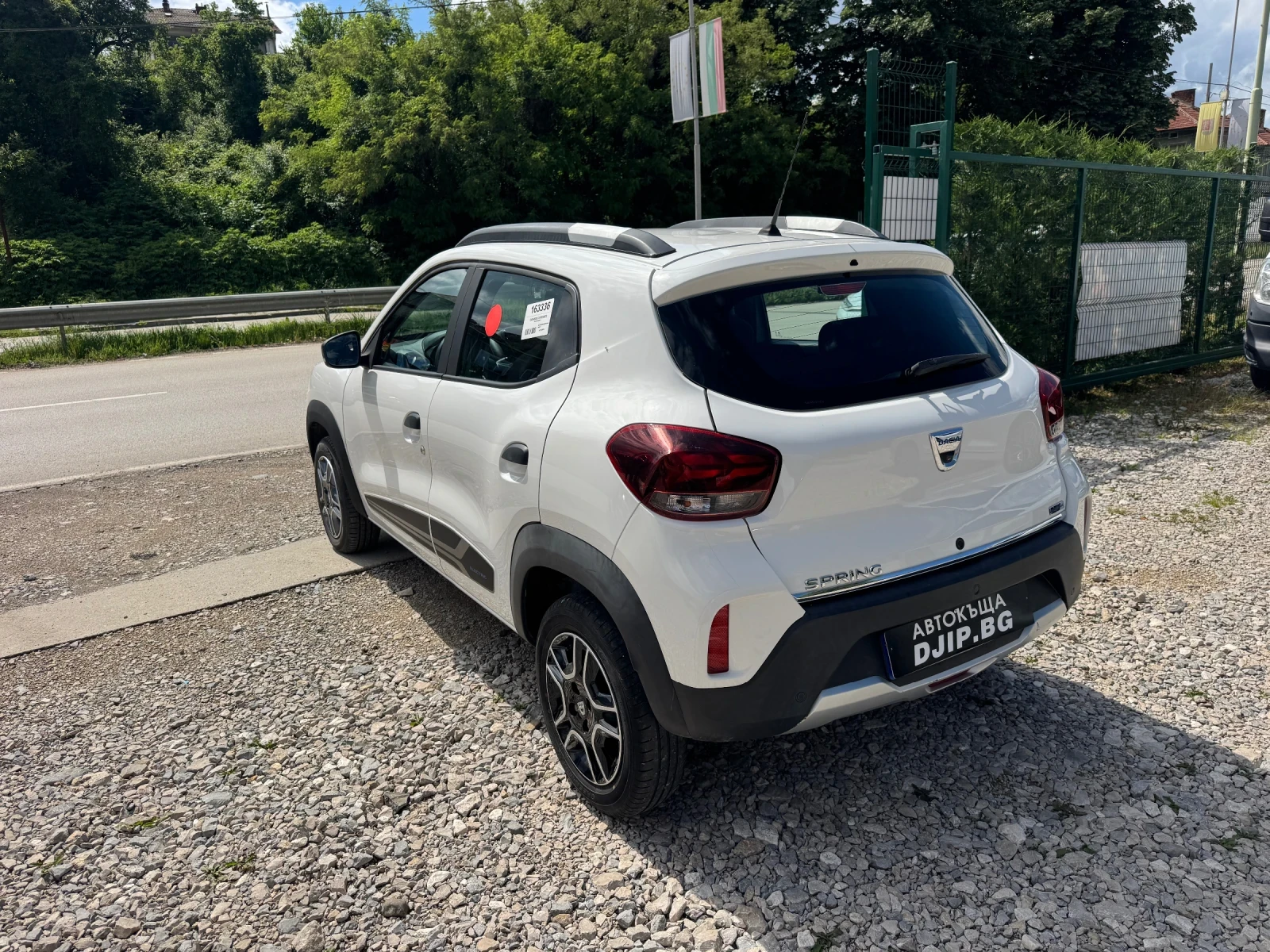 Dacia Spring, снимка 13 - Автомобили и джипове - 54755402