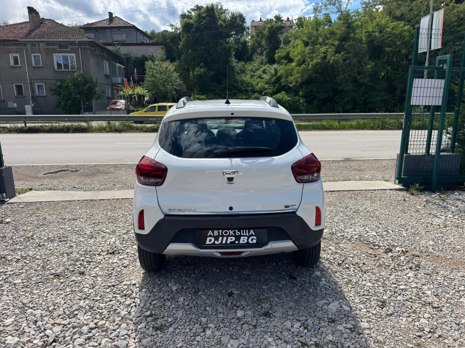 Dacia Spring, снимка 10 - Автомобили и джипове - 54755402