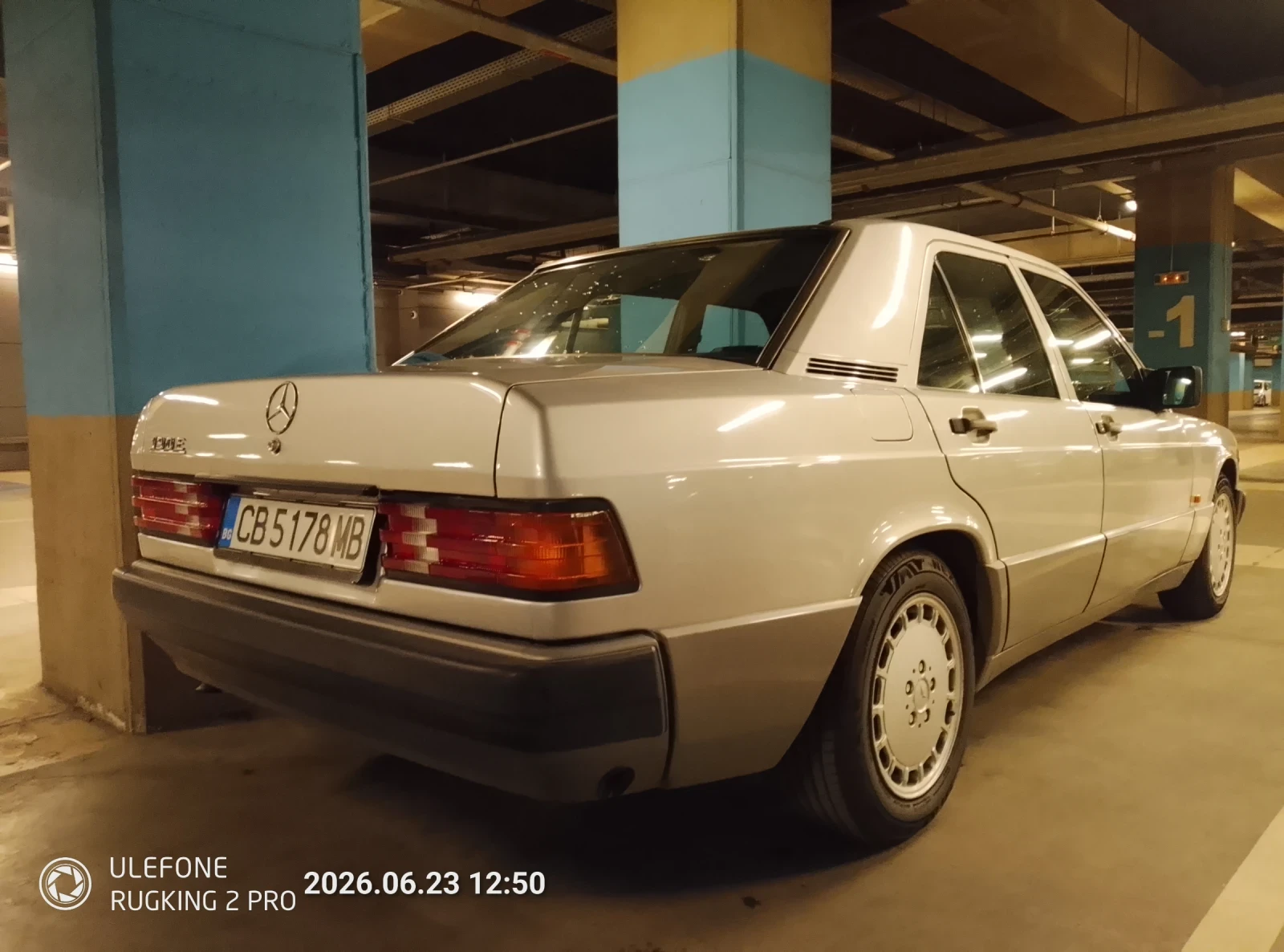 Mercedes-Benz 190 2.0i, снимка 4 - Автомобили и джипове - 55769975
