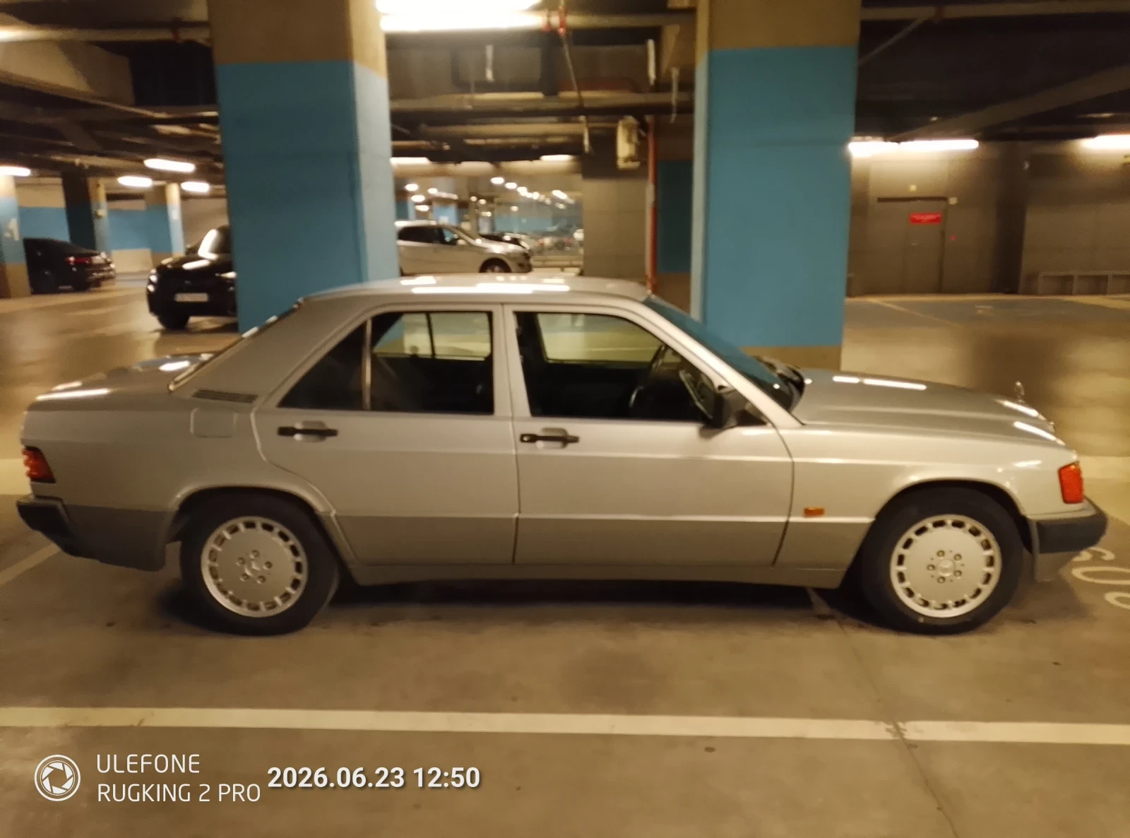 Mercedes-Benz 190 2.0i, снимка 2 - Автомобили и джипове - 55769975