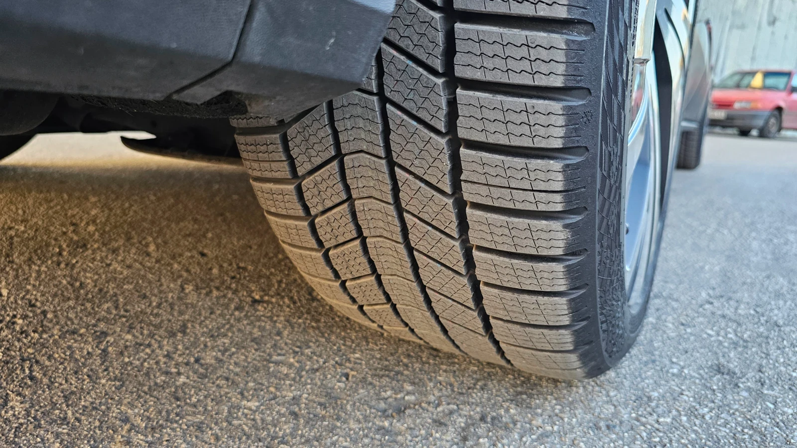 VW ID.4 Всички екстри, снимка 12 - Автомобили и джипове - 56121623