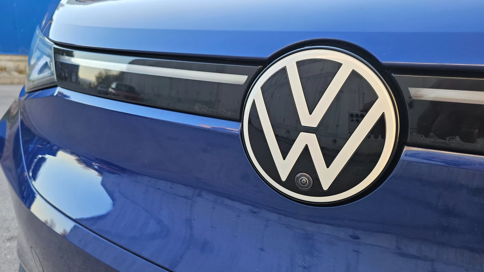VW ID.4 Всички екстри, снимка 10 - Автомобили и джипове - 56121623