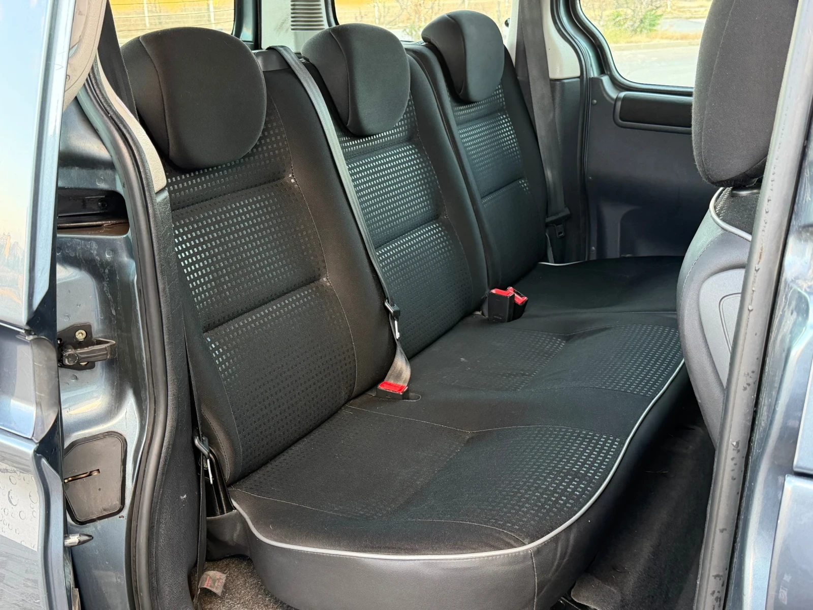 Peugeot Partner 1.6HDI, снимка 10 - Автомобили и джипове - 56289669