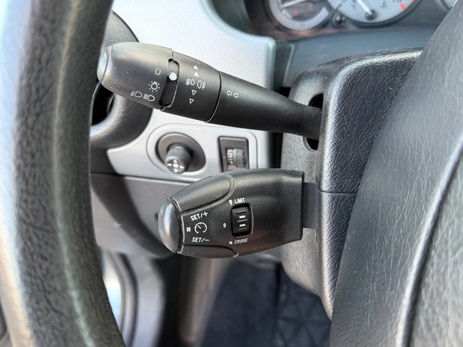 Peugeot Partner 1.6HDI, снимка 13 - Автомобили и джипове - 56289669