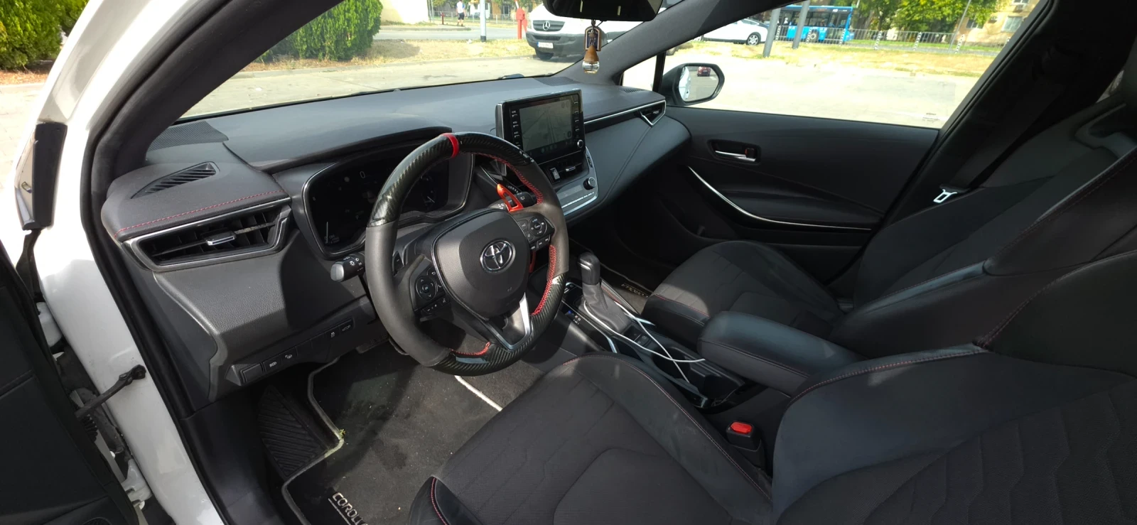 Toyota Corolla Комби, снимка 4 - Автомобили и джипове - 56464377