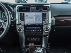Toyota 4runner * AWD | LEATHER | CARPLAY | VENTED SEATS | JBL AUD, снимка 12