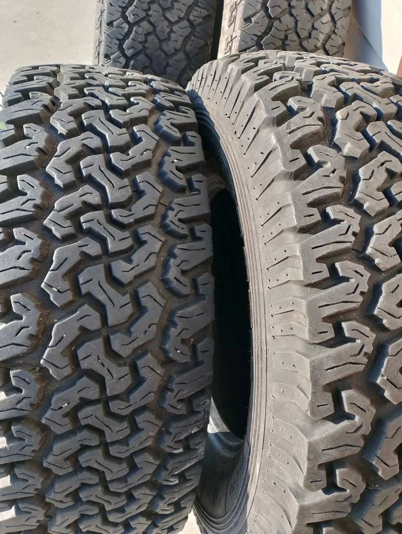 Nissan Terrano 2.7, снимка 8 - Автомобили и джипове - 52368187