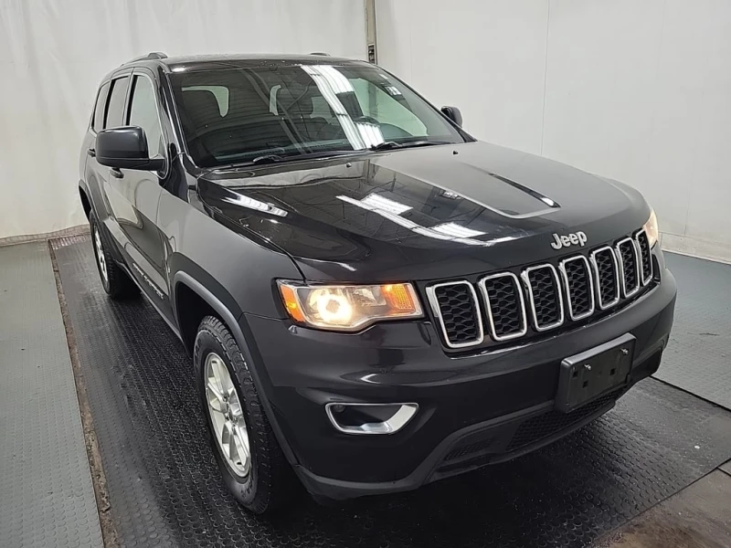 Jeep Grand cherokee * Laredo E * CARFAX * , снимка 3 - Автомобили и джипове - 53006311