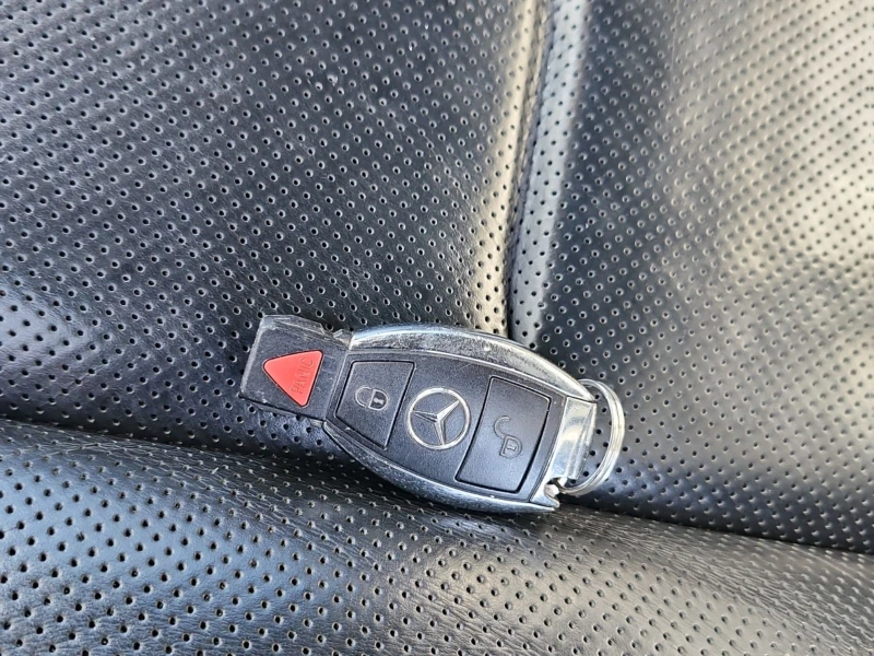 Mercedes-Benz G 500 550  CARFAX, снимка 8 - Автомобили и джипове - 53509709