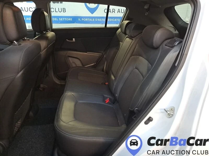 Kia Sportage 124х.км 2.0crdi R AWD 184к.с - НОВ ВНОС ИТАЛИЯ!!!, снимка 10 - Автомобили и джипове - 52890133