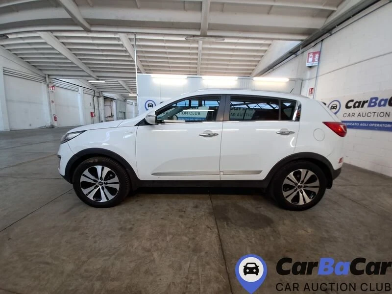 Kia Sportage 124х.км 2.0crdi R AWD 184к.с - НОВ ВНОС ИТАЛИЯ!!!, снимка 2 - Автомобили и джипове - 52890133