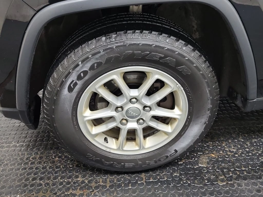 Jeep Grand cherokee * Laredo E * CARFAX *  | Mobile.bg � ����������� 7