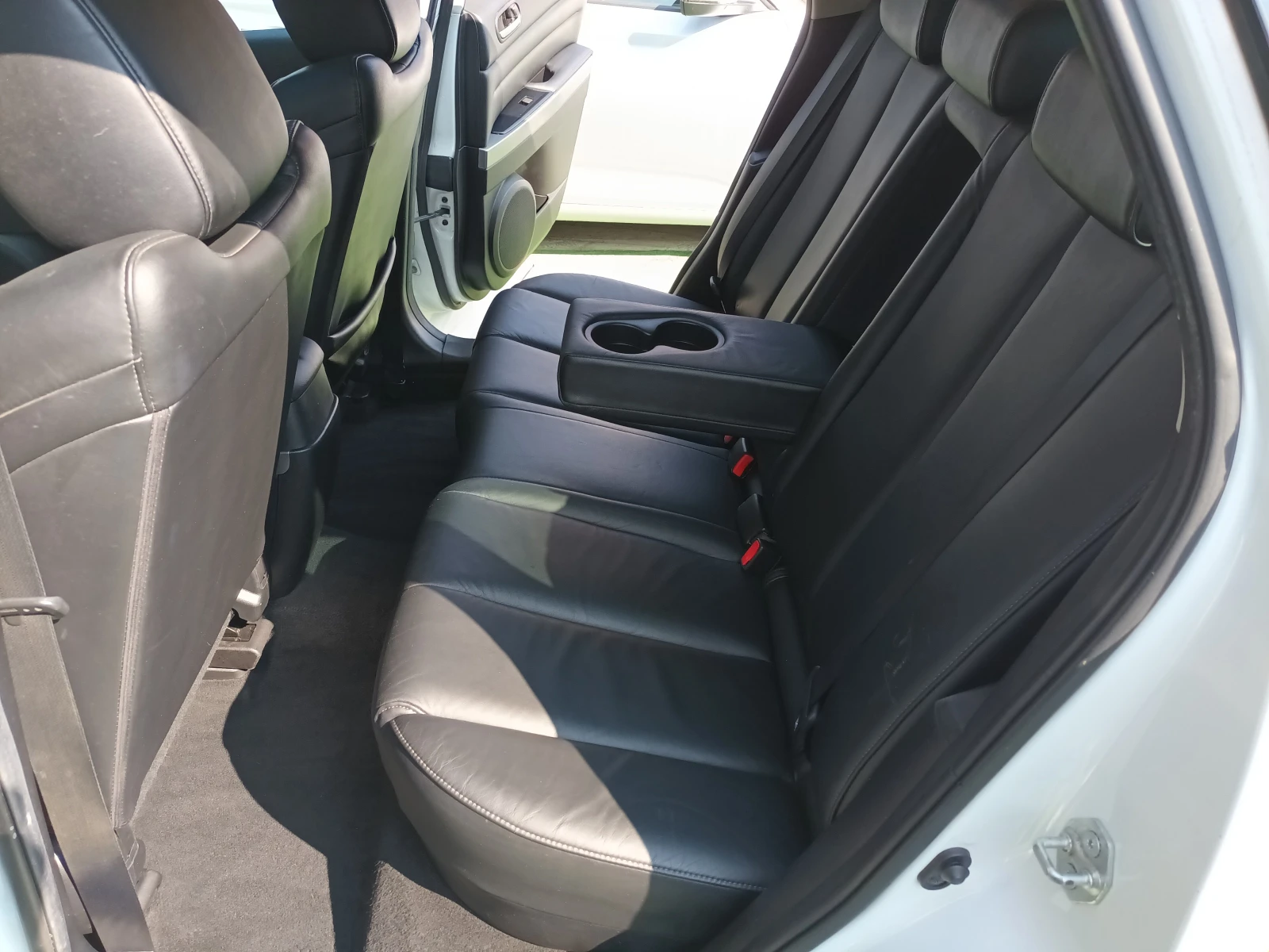 Mazda CX-7 2.2D/4x4/КОЖА, снимка 12 - Автомобили и джипове - 53734701