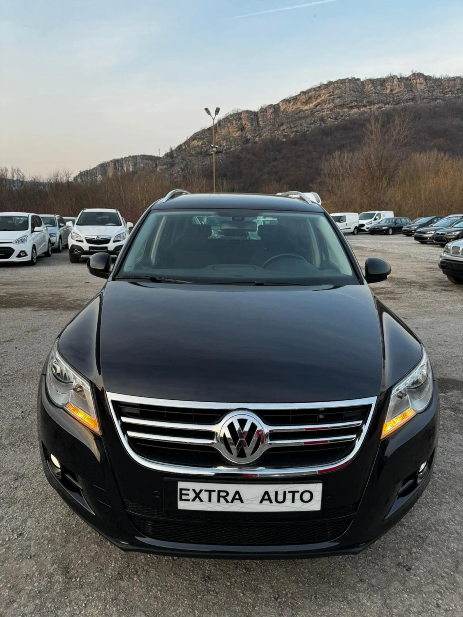 VW Tiguan 2.0TDI, 4Х4, НАВИГАЦИЯ, АВТОПИЛОТ, МУЛТИВОЛАН, снимка 7 - Автомобили и джипове - 53754122