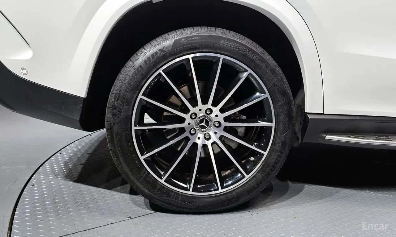 Mercedes-Benz GLE 400 d 4MATIC Coupe * ОПЦИЯ ЗА ФИНАНСИРАНЕ, снимка 5 - Автомобили и джипове - 55569439