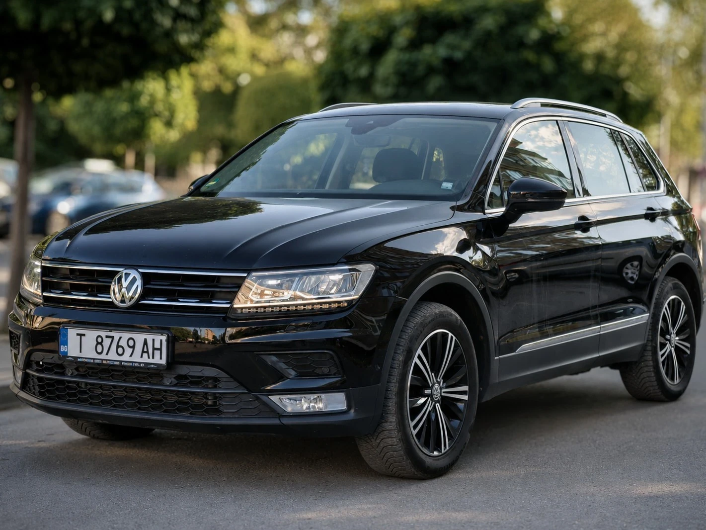 VW Tiguan 2.0 TDI/DSG/4motion/Distronic/Lane Assist/Blind Sp
