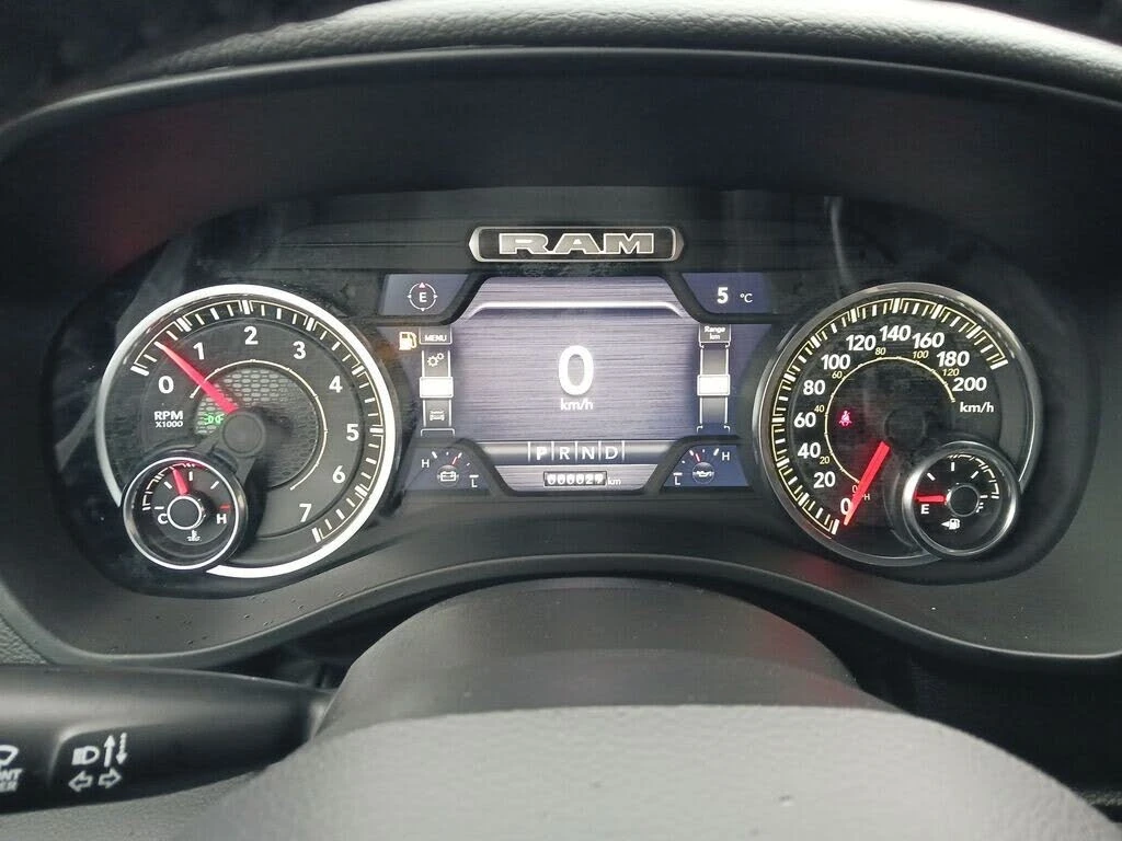 Dodge RAM 1500 5.7 HEMI | Big Horn Crew Cab 4WD | CARPLAY | Mobile.bg � ����������� 7