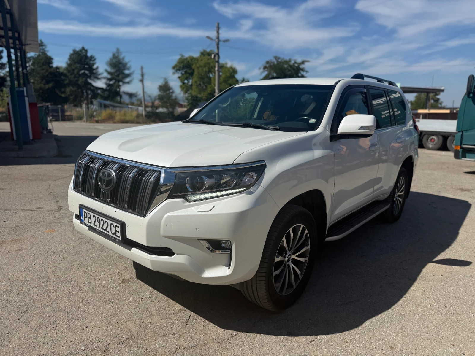 Toyota Land cruiser 150, снимка 10 - Автомобили и джипове - 56127729