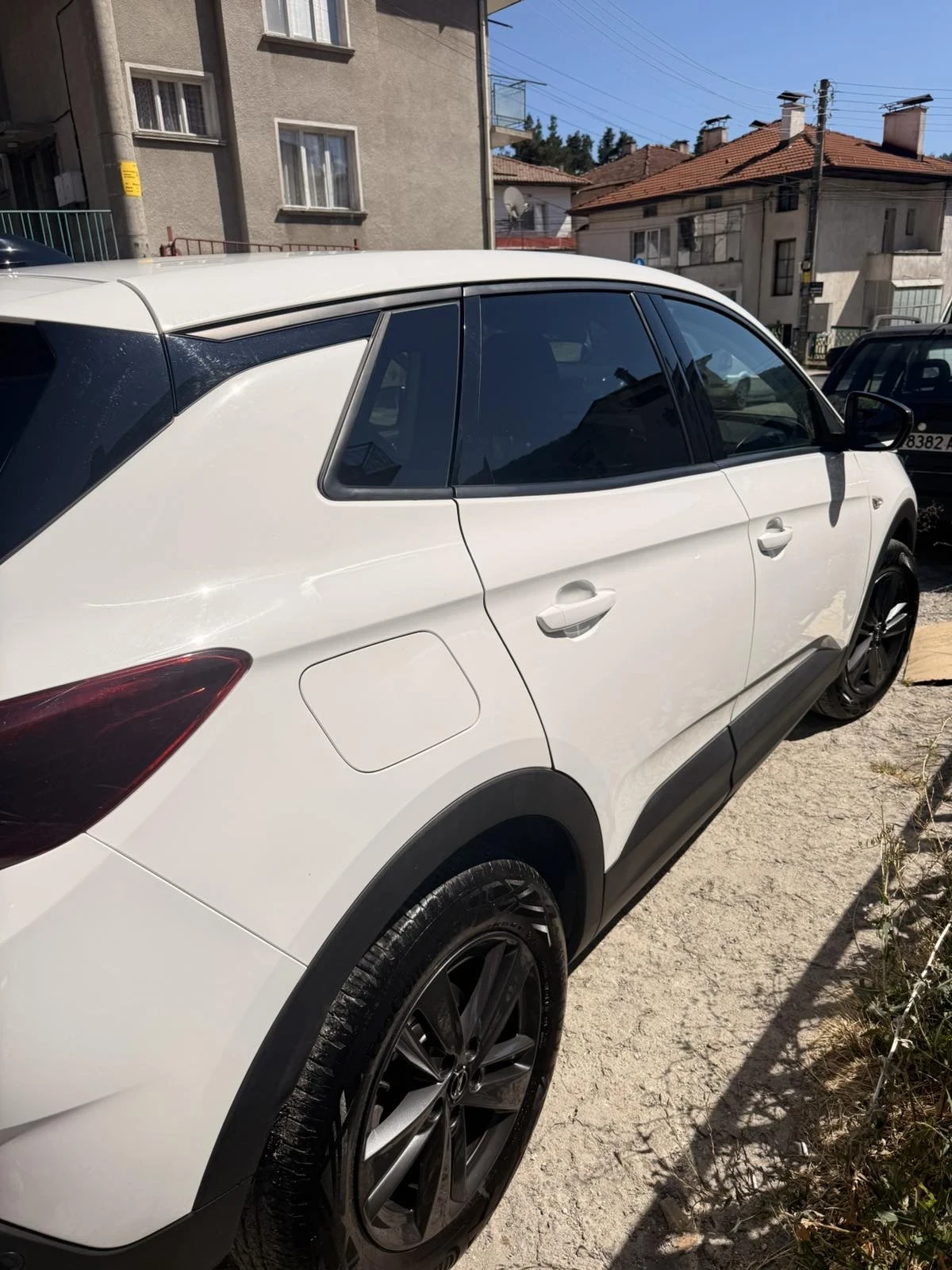 Opel Grandland Business Edition, снимка 4 - Автомобили и джипове - 56246374
