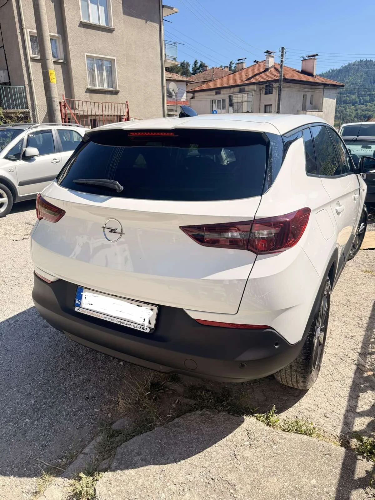 Opel Grandland Business Edition, снимка 2 - Автомобили и джипове - 56246374