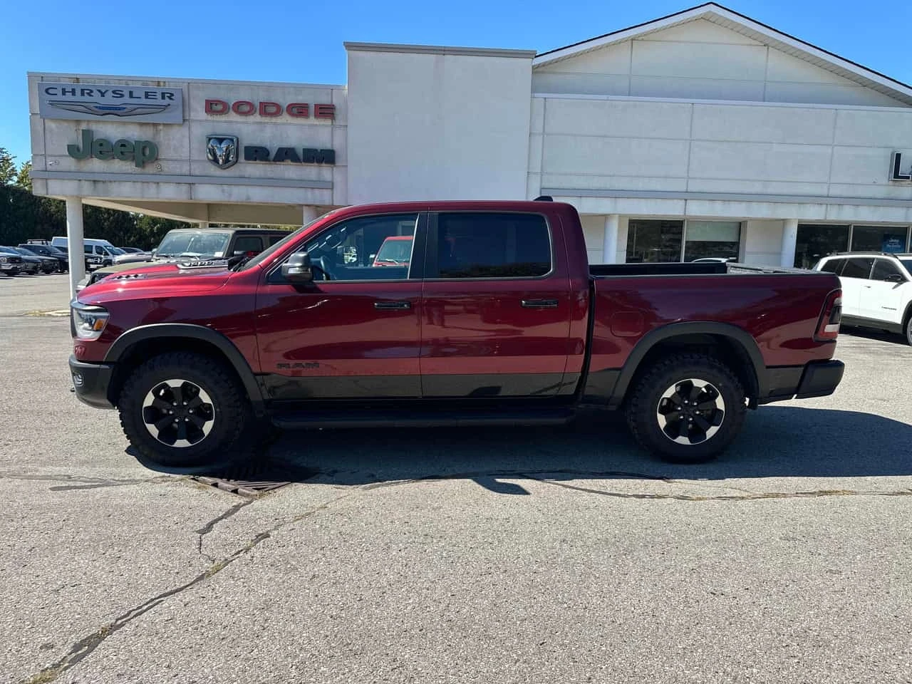 Dodge RAM 1500 * Rebel * CARFAX * ОПЦИЯ ЗА ФИНАНСИРАНЕ, снимка 2 - Автомобили и джипове - 56253129