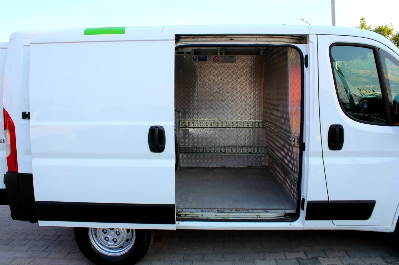 Peugeot Boxer 2.2HDI/150кс/ЛИЗИНГ, снимка 9 - Бусове и автобуси - 51021132