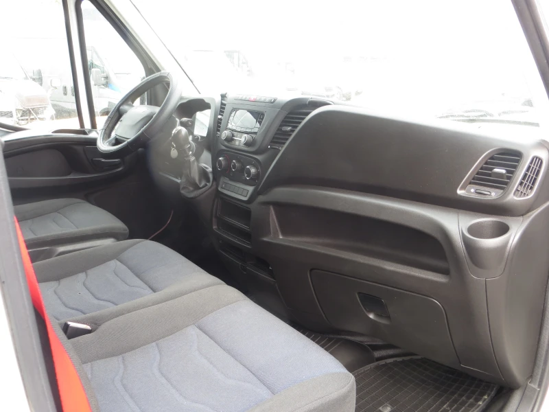 Iveco Daily 50C35 категория &#34;Б&#34;, снимка 11 - Бусове и автобуси - 51744817