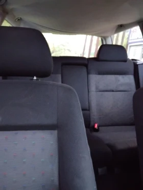 VW Passat 1, 8, снимка 6