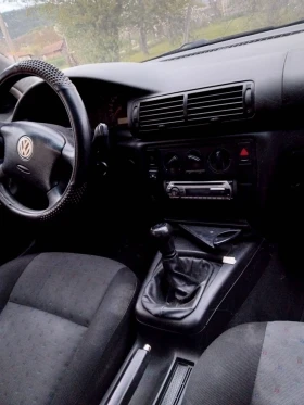 VW Passat 1, 8, снимка 5
