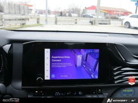 Toyota Camry SE FWD - 28400 € / 55545.57 лв. - 29710774 12