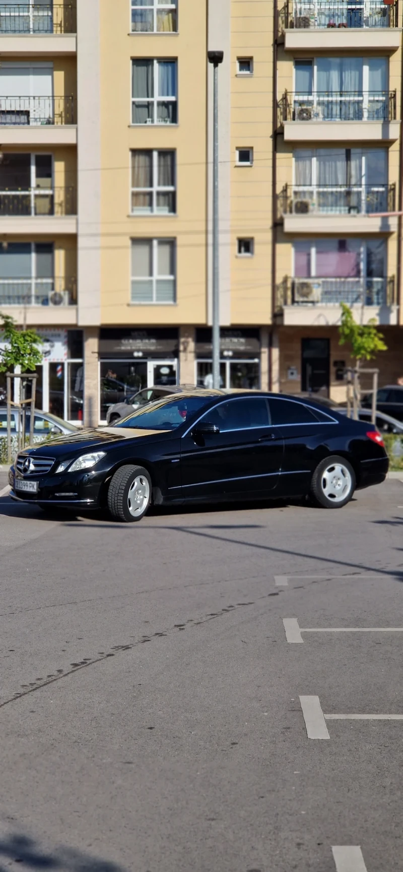 Mercedes-Benz E 200, снимка 2 - Автомобили и джипове - 47339366