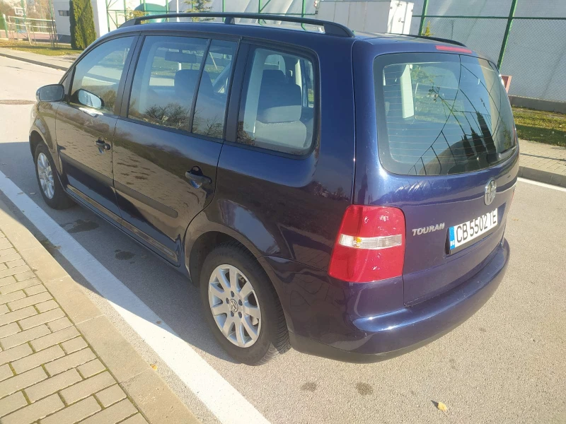 VW Touran 1.9tdi, снимка 10 - Автомобили и джипове - 47987620