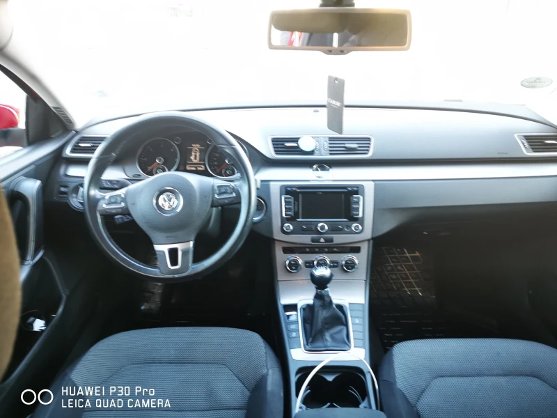 VW Passat 2.0 TDI 170kc 2012г., снимка 6 - Автомобили и джипове - 48106020