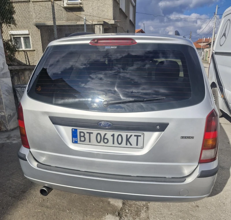 Ford Focus 1.8TDI 90+ ОБСЛУЖЕН ВСИЧКО ПЛАТЕНО , снимка 12 - Автомобили и джипове - 49350855