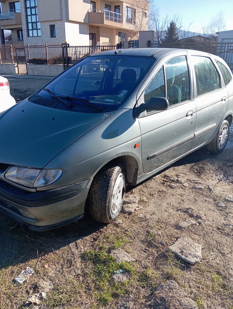 Renault Scenic, снимка 2 - Автомобили и джипове - 49376320