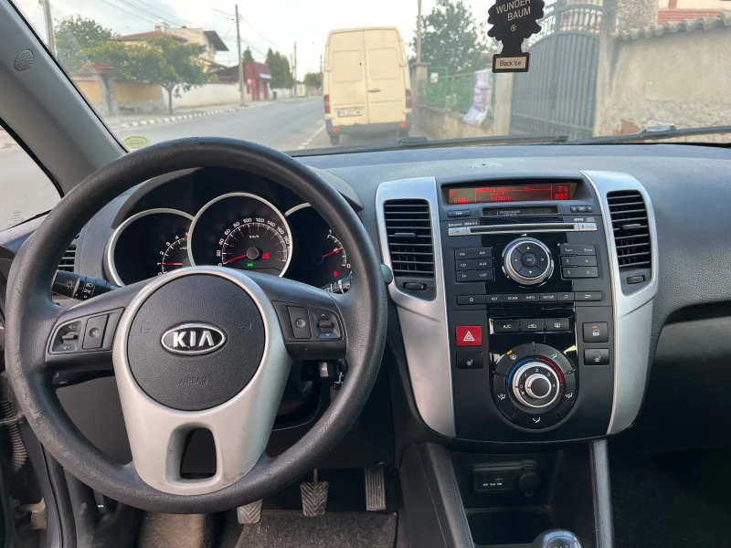 Kia Venga, снимка 7 - Автомобили и джипове - 52331595